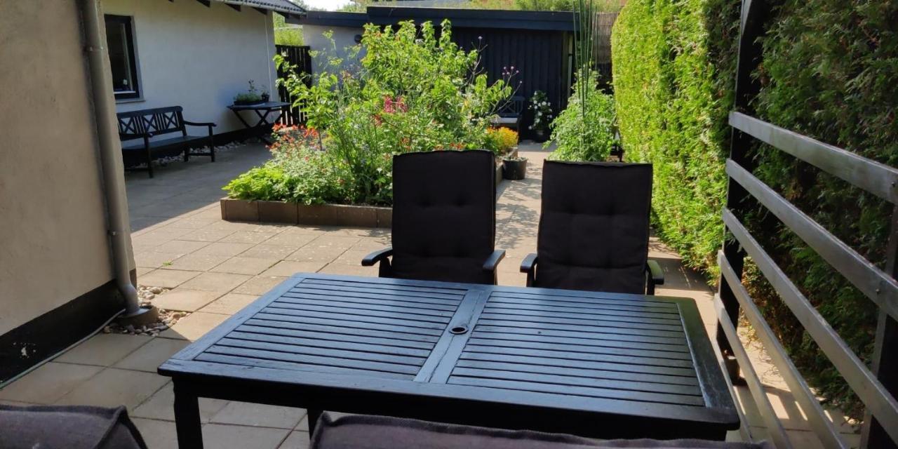 Easy Living Bed And Breakfast Græsted Exteriör bild